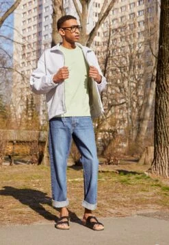 Pier One Unisex - Pantoffels - Black -Mode Schoenenwinkel 21323aaf96c24ccbb412a95ef516eddd