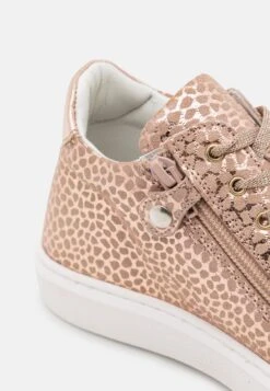 Friboo Leather - Sneakers Hoog - Rose Gold -Mode Schoenenwinkel 21f21bb11948495baafebc0b7df3d071