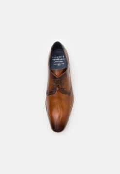 Bugatti Morino - Veterschoenen - Cognac -Mode Schoenenwinkel 2c4015fffa7f4eeeb57c4f0449842000