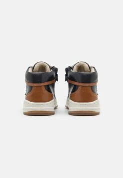 Friboo Leather - Sneakers Hoog - Dark Blue -Mode Schoenenwinkel 2e4d57a511ed4102834e560a2e4219fd