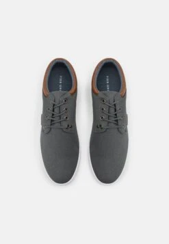 Pier One Unisex - Sneakers Laag - Grey -Mode Schoenenwinkel 300f1aa95a2a4579b4a07e57470c9afc