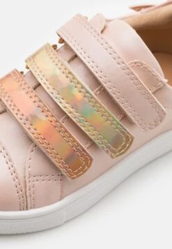 Friboo Sneakers Laag - Pink -Mode Schoenenwinkel 3e38f34574cc4958ab6baec7557c8132