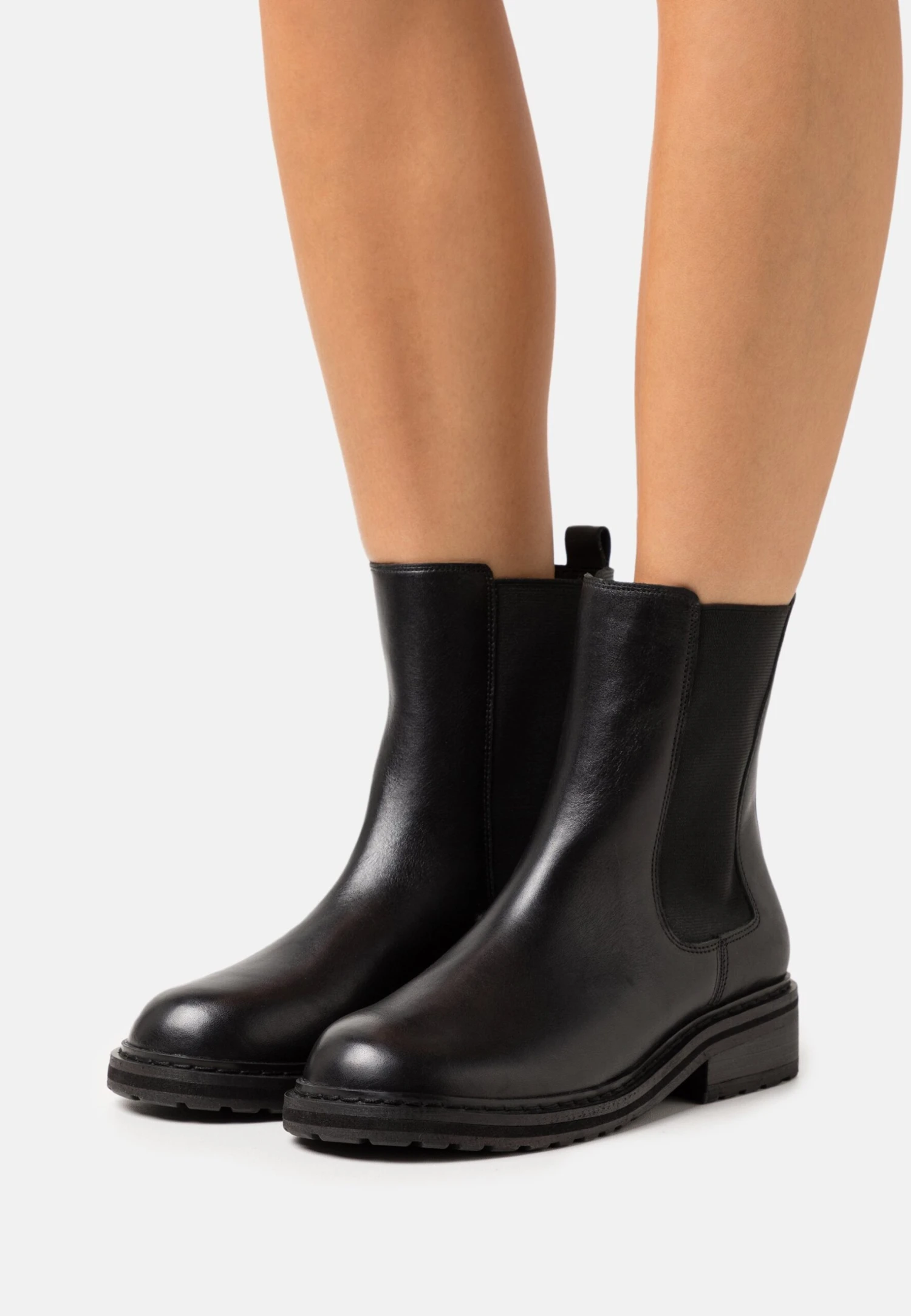 Clarks Tilham Chelsea - Korte Laarzen - Black 1 Clarks Tilham Chelsea - Korte Laarzen - Black