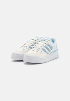 Adidas Originals Forum Bold Stripes W - Sneakers Laag - Off White/Clear Sky/White -Mode Schoenenwinkel 4d771d7e5d324394ba70f9eeb43d527b