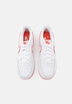 Nike Sportswear Air Force 1 Unisex - Sneakers Laag - White/Picante Red 9 Nike Sportswear Air Force 1 Unisex - Sneakers Laag - White/Picante Red -Mode Schoenenwinkel 5029ef64b1424b51a30e4be5e7c1cd92