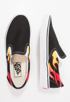 Vans Classic Slip-On- Instappers - Black/True White -Mode Schoenenwinkel 5c3ba2b63d394cd3a2b38a4cf32e465d