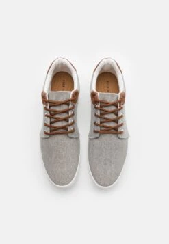 Pier One Unisex - Sneakers Laag - Light Grey 9 Pier One Unisex - Sneakers Laag - Light Grey -Mode Schoenenwinkel 60fe947ef8cf4df19401d326e0123b74