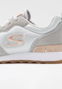 Skechers Sneakers Laag - Light Grey -Mode Schoenenwinkel 66b283fd9d794f3f967381d2ab538acd