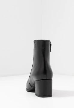 Anna Field Leather - Korte Laarzen - Black -Mode Schoenenwinkel 728bd49fd0604d5f9c7b683a8852520a