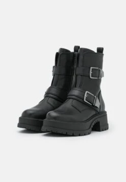 Tamaris Cowboy-/Bikerlaarsjes - Black -Mode Schoenenwinkel 7a0a3dd47b8a49219a8d5c798d237184