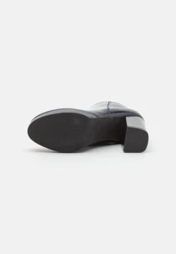 Even&Odd Enkellaarsjes Met Plateauzool - Dark Blue -Mode Schoenenwinkel 7a58b85970ff4f2abd7f3320802cc181