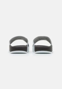 BOSS Kidswear Aqua Slides - Muiltjes - White -Mode Schoenenwinkel 7e8d0602b8c049499e2cb342e6d375d9