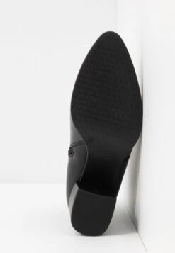 Anna Field Leather - Korte Laarzen - Black -Mode Schoenenwinkel 7f870b1f66a44c7d88258333fefb9857