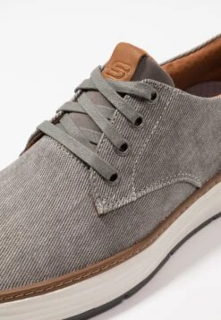 Skechers Moreno - Sneakers Laag - Taupe -Mode Schoenenwinkel 804e7df7e19a4aada0902a8eeb114807