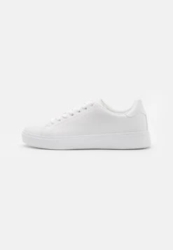 Nieuwe uitgaven 19 Pier One Unisex - Sneakers Laag - White