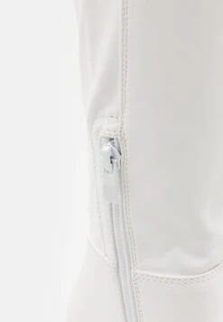Anna Field Overknee Laarzen - White -Mode Schoenenwinkel 864d773d904f4dc5a4aa7ca62bf475c5