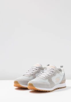 Skechers Sneakers Laag - Light Grey -Mode Schoenenwinkel 89756819b6fd4f58bd9ce05f64e255b5