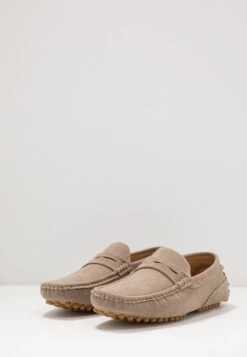 Pier One Unisex - Mocassins - Taupe -Mode Schoenenwinkel 8db2ebcd0d58417e91782ba204cb2b61