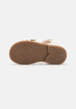 Friboo Sandalen - Off-White -Mode Schoenenwinkel 916a7d8b382e4a138f0100f272febc49