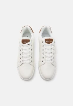 Pier One Sneakers Laag - White -Mode Schoenenwinkel a459a37a54644a3aa05e27c6f0a40515