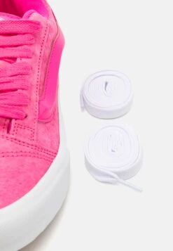 Vans Knu Skool Unisex - Skateschoenen - Pink Glow -Mode Schoenenwinkel a59914d850ec4203990fc5f6b9449100