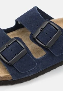 Pier One Leather Unisex - Pantoffels - Dark Blue -Mode Schoenenwinkel a5a88158e25a4eb4b3e59dc262861c25