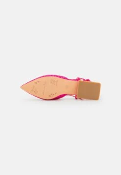 Alma En Pena Slingback Ballerina´S - Fuxia 10 Alma En Pena Slingback Ballerina´S - Fuxia -Mode Schoenenwinkel a629f56b5cbe440f8e14a9545c018f2b