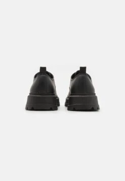 YOURTURN Unisex - Veterschoenen - Black 8 YOURTURN Unisex - Veterschoenen - Black -Mode Schoenenwinkel aaae83047a954d1aab81392769433db6