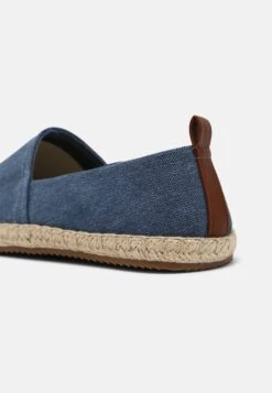 Pier One Rena Espadrille Unisex - Espadrilles - Blue -Mode Schoenenwinkel b517ee1340354961ae649b3a0c38da46