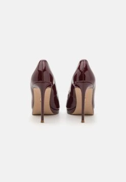 Steve Madden Klassy - Klassieke Pumps - Bordeaux -Mode Schoenenwinkel b58faf743ee2465e8abeac97fbe6e763