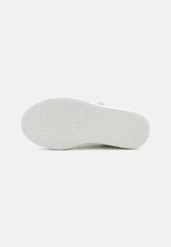Friboo Sneakers Laag - White -Mode Schoenenwinkel bbfeb8ebaa4140808ea9b130eaf18849