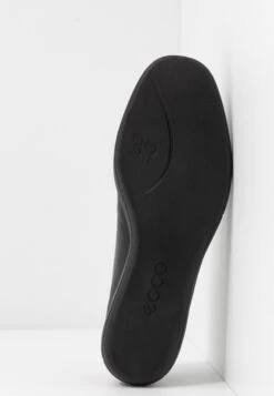 ECCO Simpil Loafer - Instappers - Black 13 ECCO Simpil Loafer - Instappers - Black -Mode Schoenenwinkel c3a1ebcb19ef4b8db759967814f41700