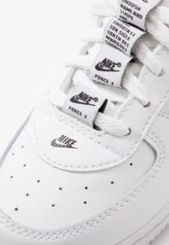 Nike Sportswear Force 1- Sneakers Laag - White/Black/White 11 Nike Sportswear Force 1- Sneakers Laag - White/Black/White -Mode Schoenenwinkel ca084bf09a854ef38050a76cce039392