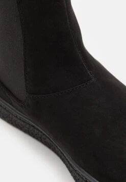 YOURTURN Unisex - Korte Laarzen - Black -Mode Schoenenwinkel da0fc3dfd2d342f59e24b96d3f46f3dc