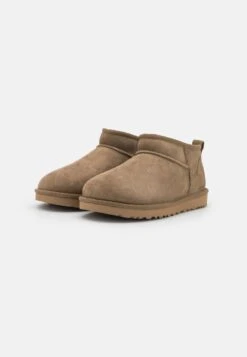 Ugg Korte Laarzen - Marrone -Mode Schoenenwinkel eb7d42414b394181ae85b6f4f39bc53d