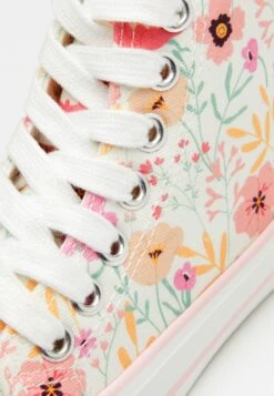 Friboo Trainers - Sneakers Hoog - Off-White -Mode Schoenenwinkel f297f8dde8a94b9cbff676f17fe79a3d