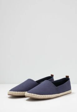 Pier One Rena Espadrille Unisex - Espadrilles - Dark Blue 11 Pier One Rena Espadrille Unisex - Espadrilles - Dark Blue -Mode Schoenenwinkel f7a8b37ea55948659b97ea58c22bd23a