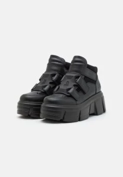 Steve Madden Trimmers - Sneakers Hoog - Black -Mode Schoenenwinkel f7b9db480ec248238ffa0323aad416cf